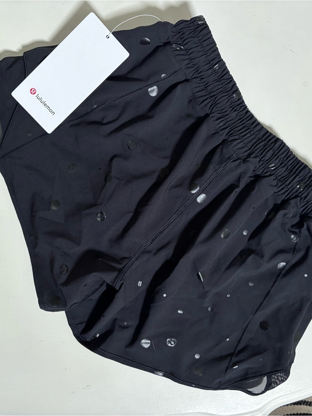Lululemon Black Hotty Hot LR Lined 4" Shorts, size 6, NWT